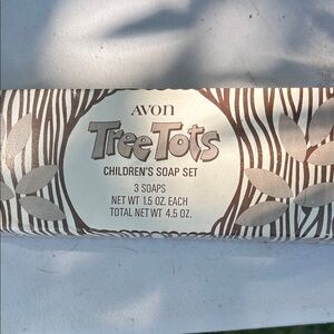 Avon Tree Tots Soap Set - Brown and White